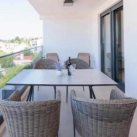 شقة Borik زادار